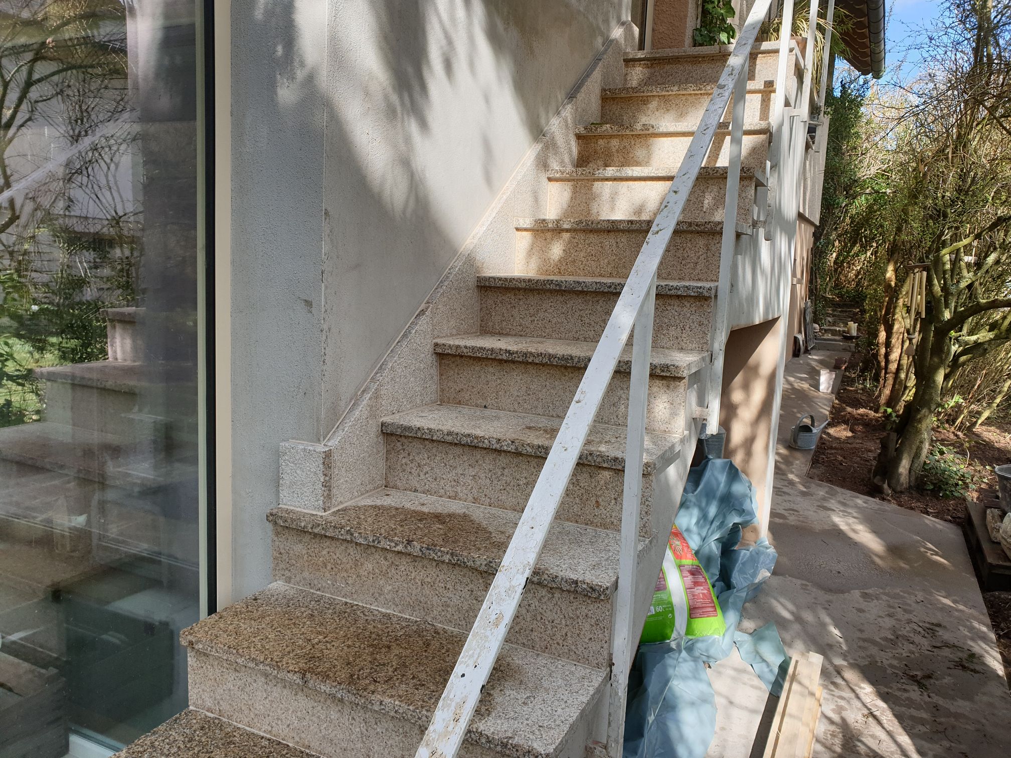 Sidewalk reconstruction